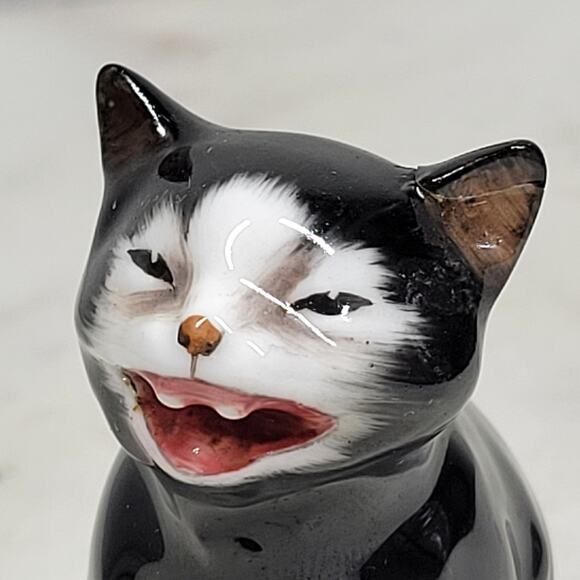 Royal Doulton Lucky Cat Miniature 2.5" Black Bone China Anthropomorphic England - Picture 2 of 16